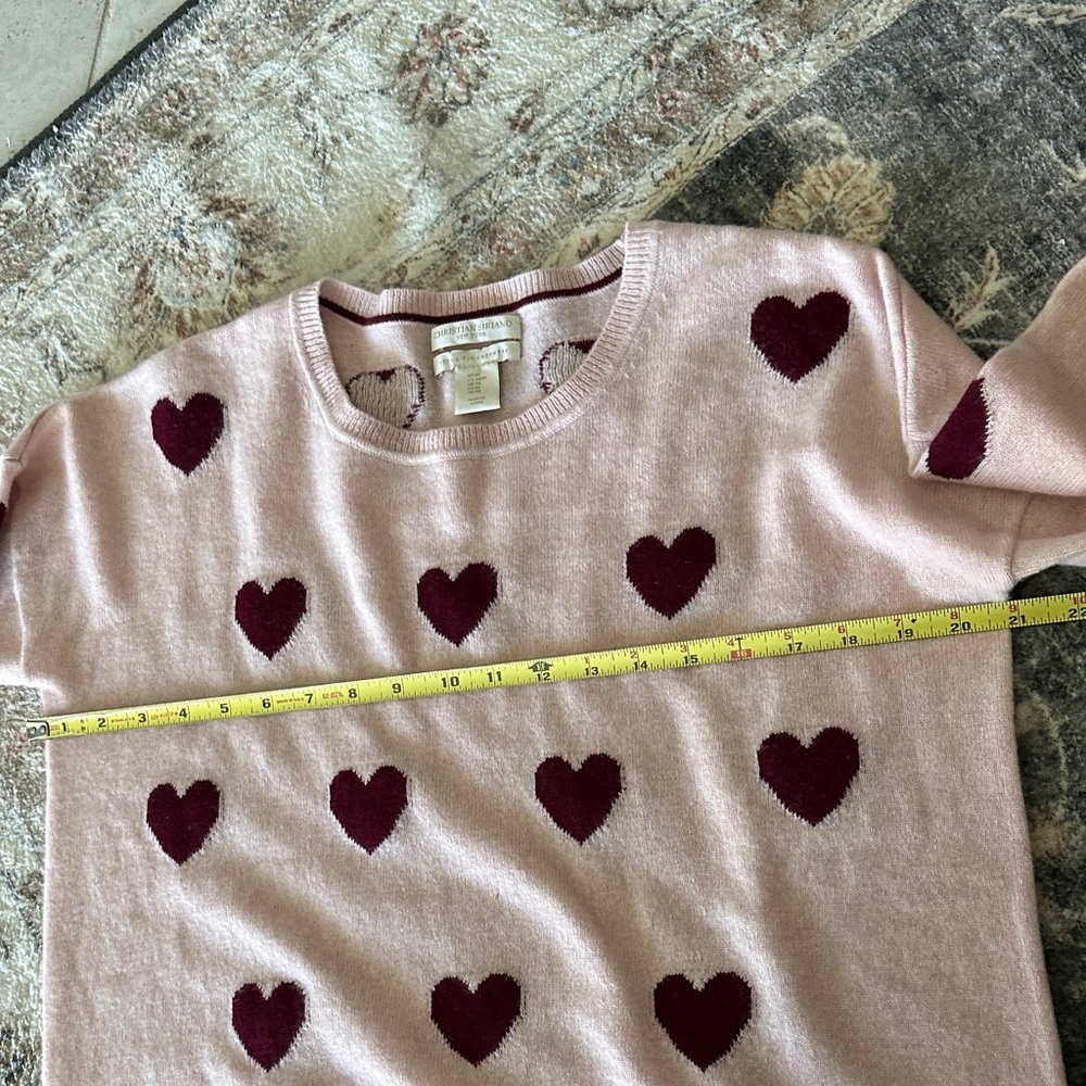 Christian Siriano Cashmere Pink Crewneck Sweater with Burgundy Heart Motif - Picture 3 of 7